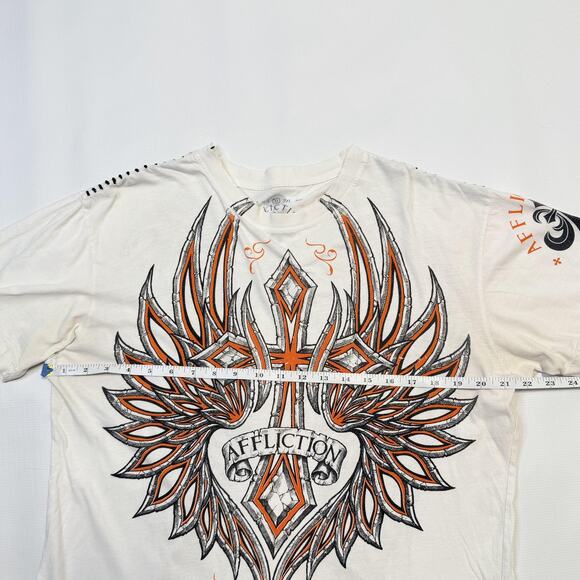 Affliction Shirt Mens XL White Live Fast Winged Cross Skull Graphic Stitching - Picture 6 of 7